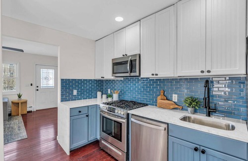 Highlands House | Tranquil Blue Coastal Charmer 2 or 4 bedroom Duplex in Highlands, NJ, WATERFRONT