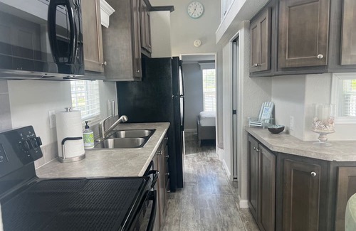 Charlotte Park House | 2-bedroom over 55+ community in delightful Punta Gorda great amenities