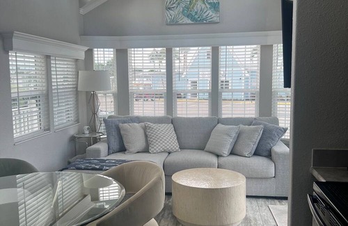 Charlotte Park House | 2-bedroom over 55+ community in delightful Punta Gorda great amenities