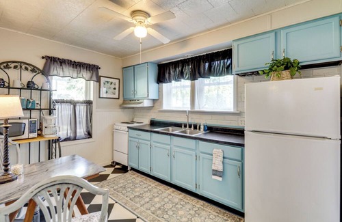 Litchfield House | Home < 3 Mi to Rte 66 & Lake Lou Yaeger!