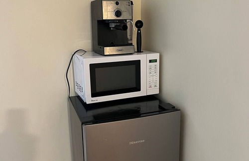Edmonds Apartment | Cozy 1-bedroom apartment in nice Edmonds with AC and heat