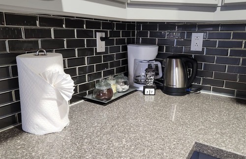 Courtice House | Together Time Getaway, Just 3 Mins to Hwy 401