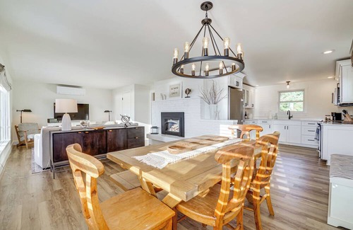 Lagoon Point House | Beach Access, Deck: Waterfront Whidbey Island Home