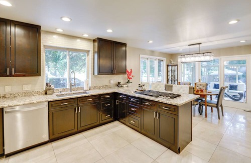 Anchorville House | Indoor & Outdoor Entertainment! Luxe Michigan Home