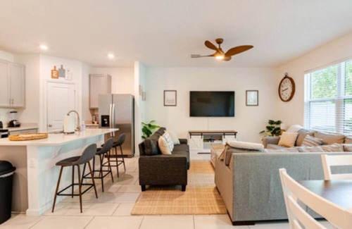 Greenacres House | 3 bedroom 2.5 bath townhome in West Palm Beach