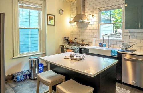 Fan District House | The Parkwood a 1910 historic gem