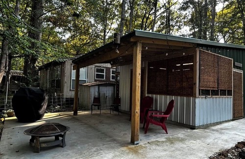 Hemphill House | Angler's Dream Stay! Quiet Cove with waterfront and boathouse near Hemphill