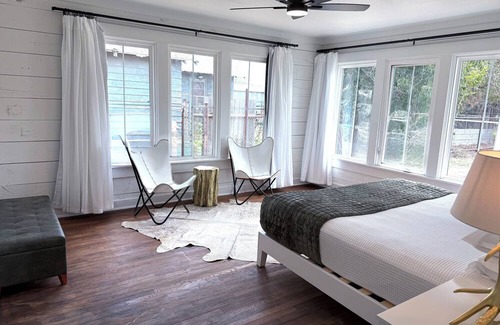 Albany House | The Western Belle