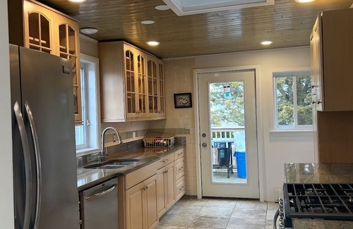 Lindenhurst House | 2BR Lindenhurst Ryder Cup Rental Prime location!