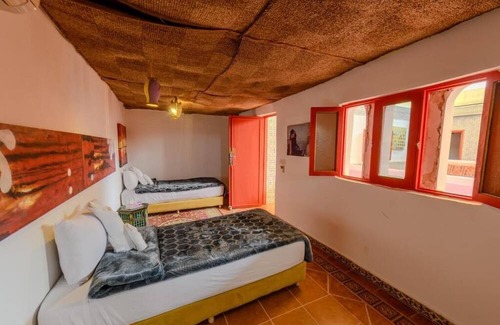 Dar Tazi House | Charming Room at Riad in marvelous Fès