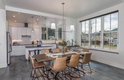 Silverton House | Silverton Summit Retreat