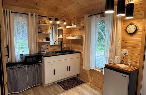 Algoma District Cabin | Cozy, beautiful, pet-friendly cabin along the river.