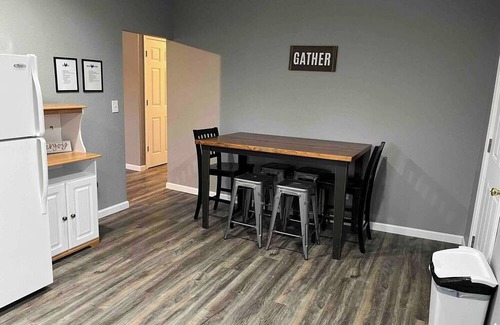Van Buren House | Family-Friendly Central 3BR/2BA Van Buren Home w/Fire Pit & Starlink WiFi