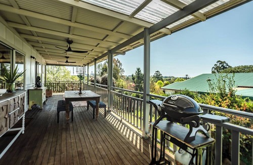 Dorrigo Cottage | Charming 1940's two bedroom cottage, established gardens, large verandah and BBQ