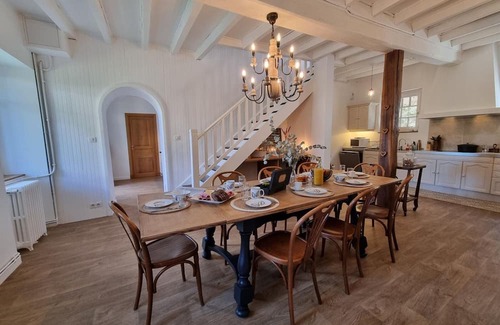 Saint-Haon-le-Chatel Cottage | Spacious lodging in Saint-Haon-le-Châtel, pets allowed