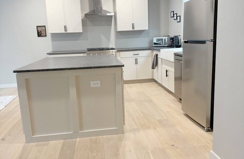 Easley House | Tigers Friends! 18 mls to Clemson, 737 mls to NYC 2 BD 2.5 Bath