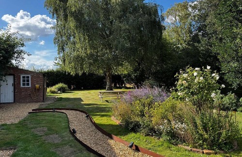 Tilney Fen End House | Spacious 6-Bed Countryside Home Surrounded by Nature