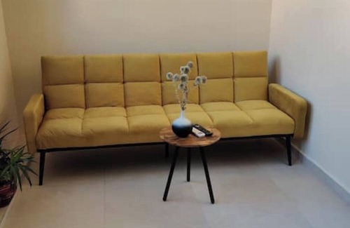 Sarande Hotel | Stylish Industrial Duplex in the Heart of Saranda