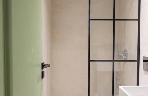 Sarande Hotel | Stylish Central Duplex Retreat | Sleeps 2–4