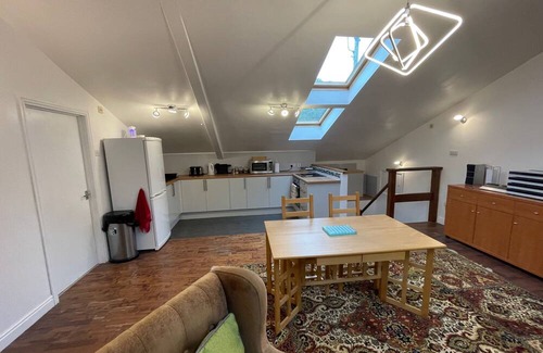 Clayton Bed & Breakfast | Barn apartment 1 Bedroom + 2 Futon in Lounge