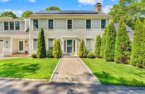 Barnstable House | Family Escape Luxury Retreat with Heated Pool&Firepit