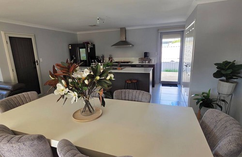Bassendean House | Modern Bassendean Abode