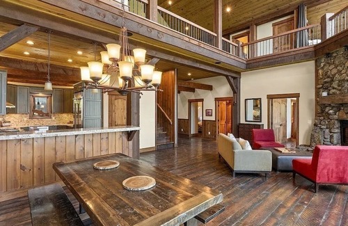 Gallatin Gateway Cabin | Luxury Big Sky Retreat: Spacious 7,500 sq ft Haven for Your Montana Adventure
