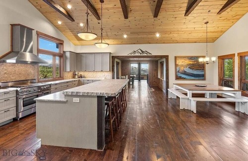 Gallatin Gateway Cabin | Luxury Big Sky Retreat: Spacious 7,500 sq ft Haven for Your Montana Adventure
