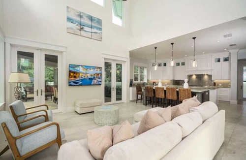 Stuart Apartment | Elegant 2018 Mansion with Private Pool