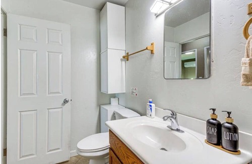Prescott House | Kayak Provided BBQ Ready Near Music Festivals & Rodeo Shows