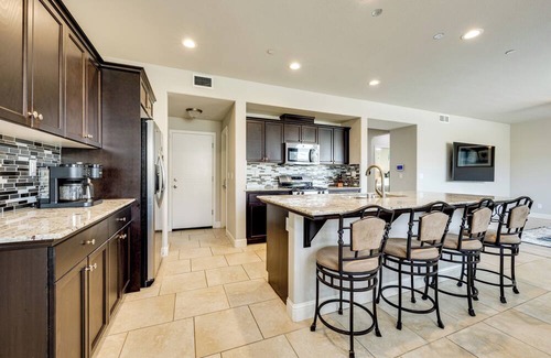 Visalia House | Group Getaway 5 Mi to Dtwn Visalia