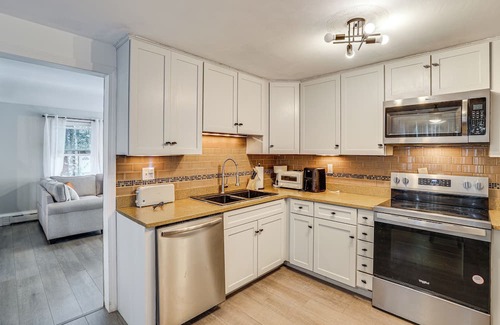 Waterbury House | 2 Mi to Town: Home w/Patio & Yard in Waterbury!