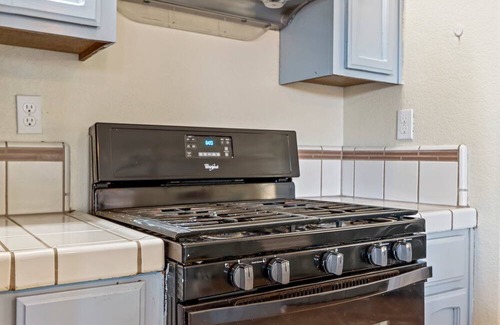 Elk Grove House | Spacious 5BD 3BR Home with Pool table & Air hockey table in Safe Neighborhood