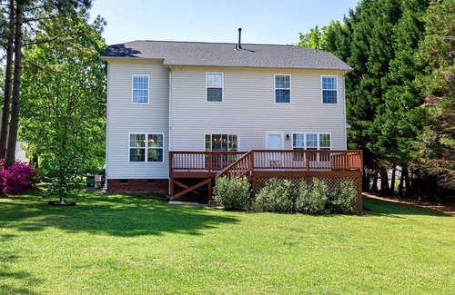 Raleigh House | Amazing 4-bedroom house with AC in Raleigh