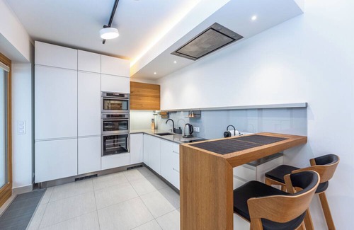 Karlin Apartment | Luxury modern flat on the river bank with parking