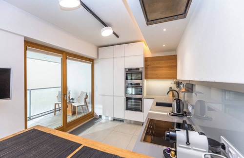 Karlin Apartment | Luxury modern flat on the river bank with parking