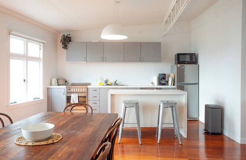 Eden Terrace Apartment | CBD Fringe Gem -Close to K’ Rd, Ponsonby & Transit