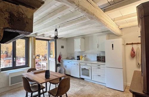 Les Echets House | Charming, peaceful cocoon in the Beaujolais region