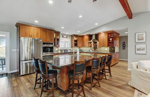 Loomis House | Amazing Pool, Game room and home theatre, near Sacramento, close to Folsom Lake