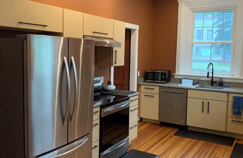 Charlemont House | Riverbend Berkshire East Basecamp - 3 bedrooms available