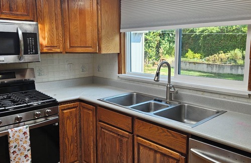 Federal Way House | Enjoyable 4-bedroom house in Federal Way nIt has Beutyfull patio for relaxing
