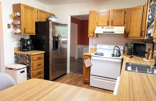 Waldorf House | Cozy 3-bedroom house with Character in Waldorf