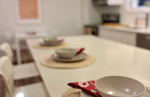 Kitsilano House | Guest suite in Kitsilano - Walking distance to beaches & shops.
