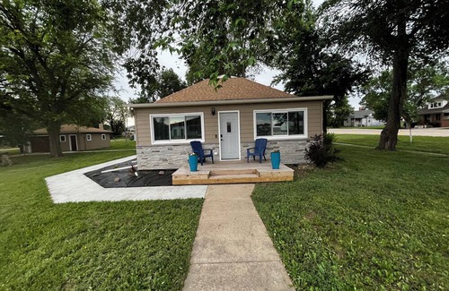Spencer House | Beautifully decorated 3 bedroom house with all amenities in Spencer, NE
