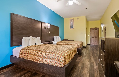 Crawfordville Hotel | 2 Queen Beds Non-Smoking Pet-Friendly – Spacious Stay at Wildwood Inn