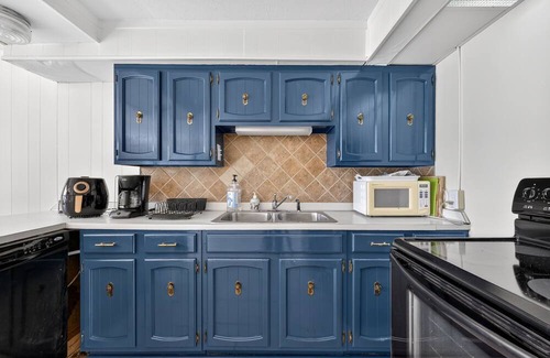 Lynn Garden House | NEW! Lakefront Getaway with Private Dock & Scenic Views