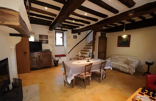 Saint-Germain-des-Grois Bed & Breakfast | Cosy guest house - relaxation, games and conviviality