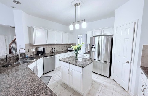Louetta House | 4-bedroom house in wonderful Spring with a pool