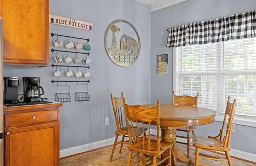 Dahlonega Cabin | Grove Hill, Dahlonega