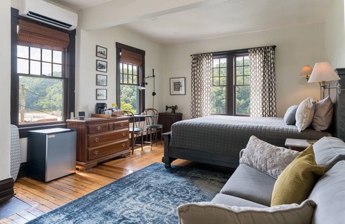 Marshall Cabin | Marshall Inn Riverview Guestroom, Walk Downtown